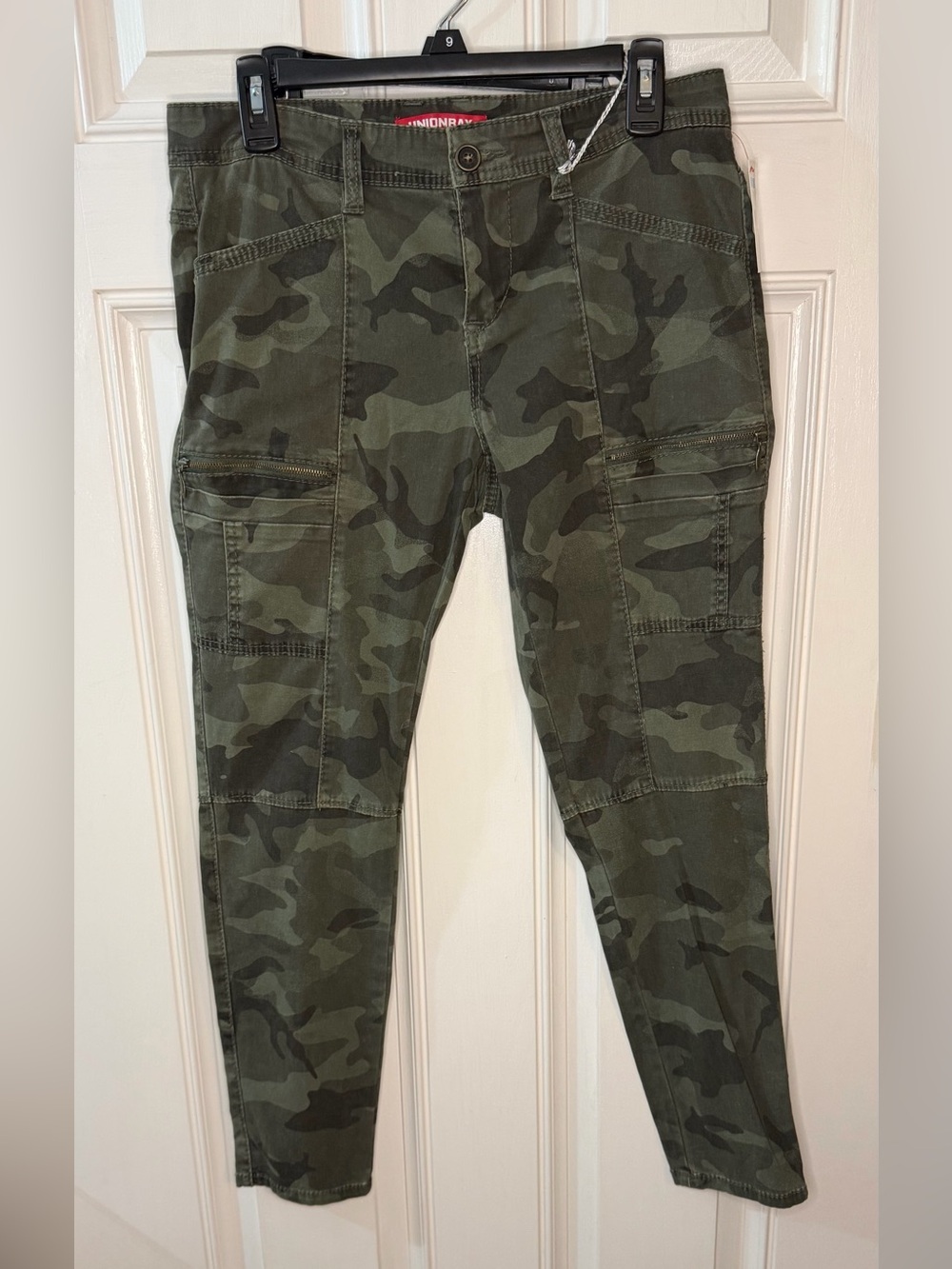 UNIONBAY Women's Camouflage Ankle Cargo Pants - Olive